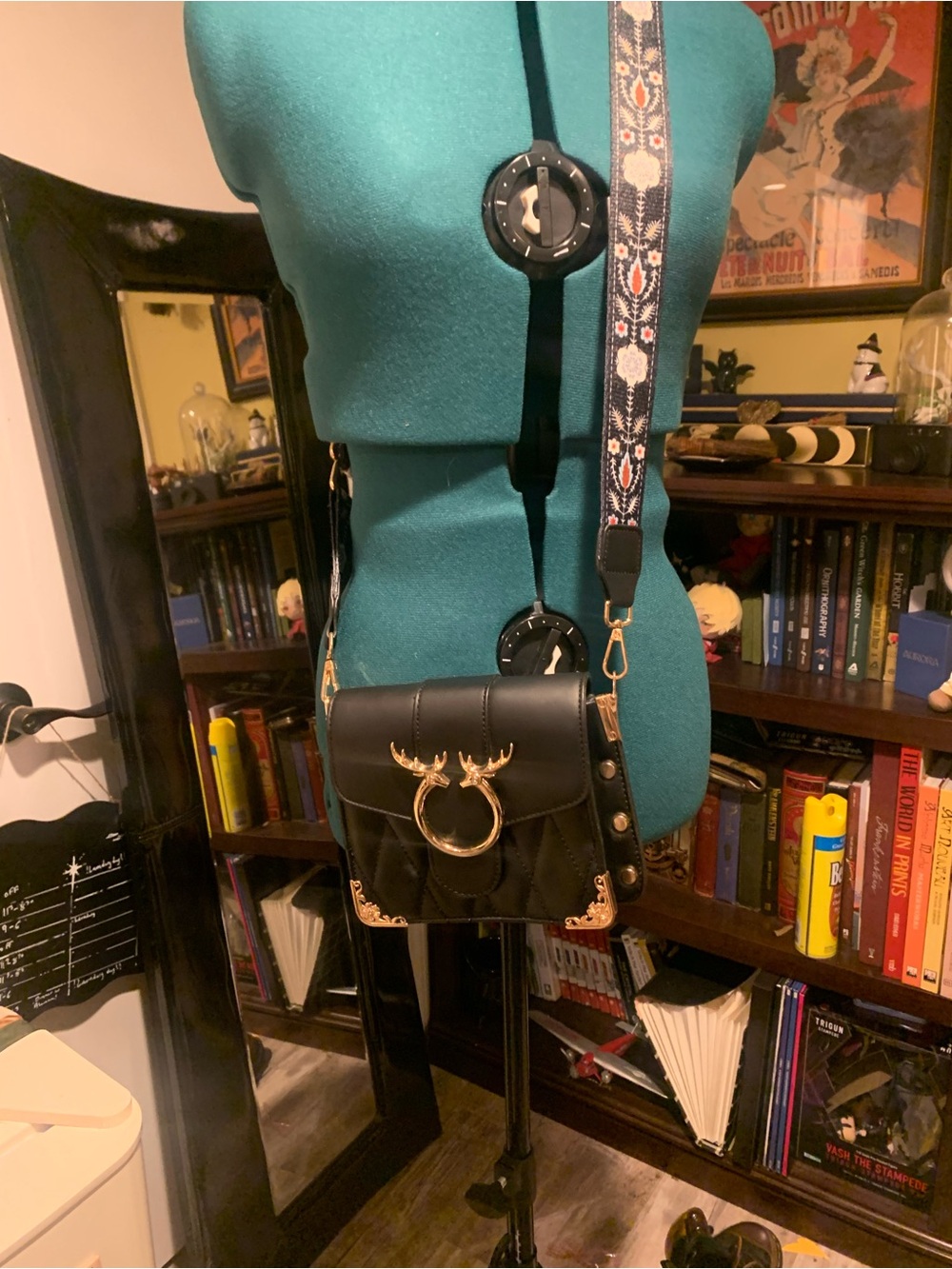Source Unknown Black Quilted Crossbody Bag with Gold Deer Ring